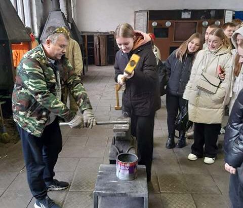9 «Б», 9 «Г» классы в УО «МГМК»