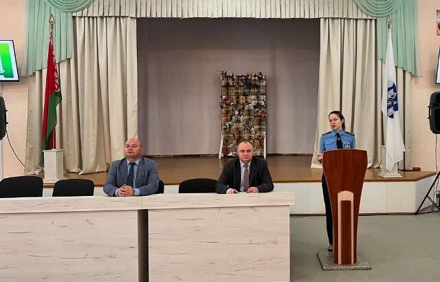 Представители Могилевской таможни совместно с факультетом экономики и права провели профориентационное мероприятие для наших выпускников 11-х классов