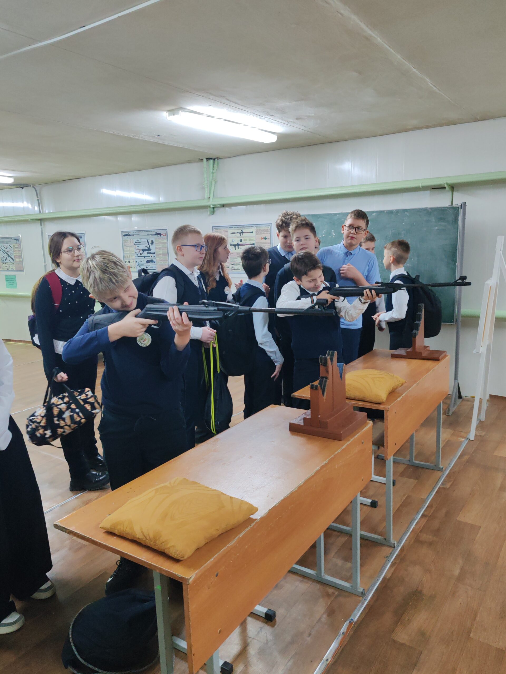 Сегодня для ребят прошёл ШАГ для 5-7 классов «Я и моя Малая Родина» — ребята продолжили своё знакомство с историей нашей страны