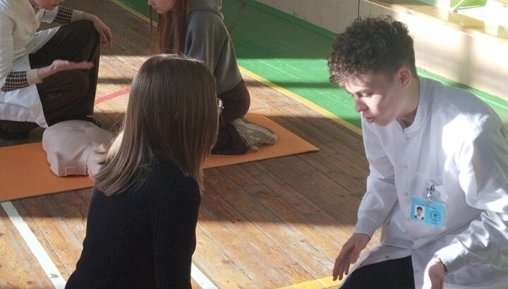 На базе нашей школы стартовал обучающий проект «Запусти сердце» для учащихся 10 классов