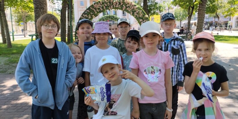 Воспитательно- оздоровительный лагерь «Вясёлка» в кинотеатре «Родина»